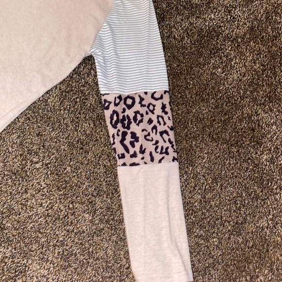 Shirt - Picture 3 of 5